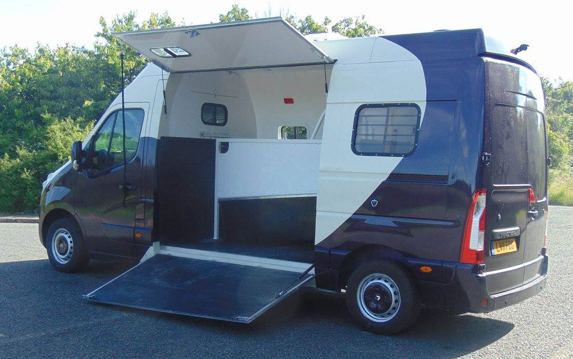Horsebox For Sale Built On Automatic Chassis 